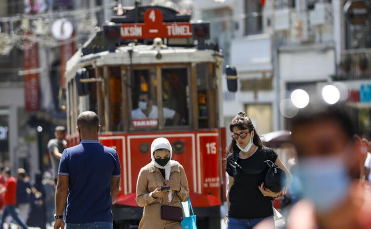 Fark etmeden banka hesaplarını sıfırlıyor