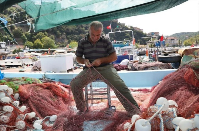 İstanbullu balıkçılar vira bismillah demek için gün sayıyor