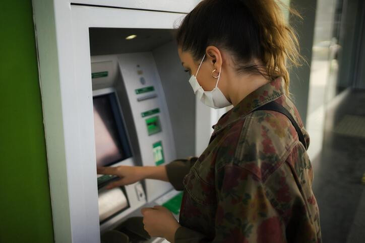 ATM'lerde işlem ücreti tavanı 4 TL'ye yükseldi!