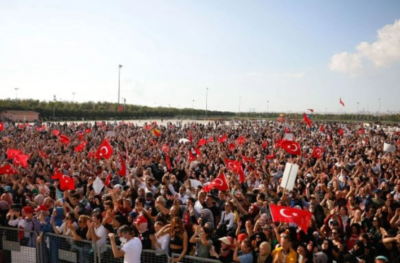 Aşı karşıtları miting yaptı: İşte mitingden kareler