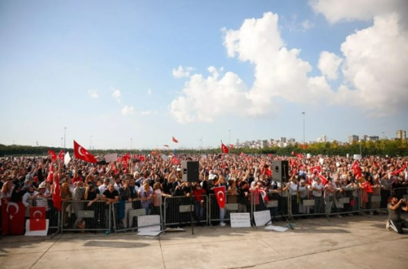 Aşı karşıtları miting yaptı: İşte mitingden kareler