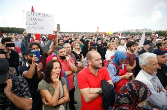 Aşı karşıtları miting yaptı: İşte mitingden kareler