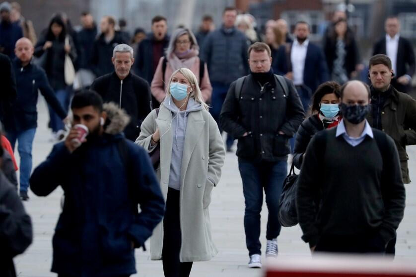 Zorunlu yapmışlardı: İngiltere'den aşı sertifikası kararı