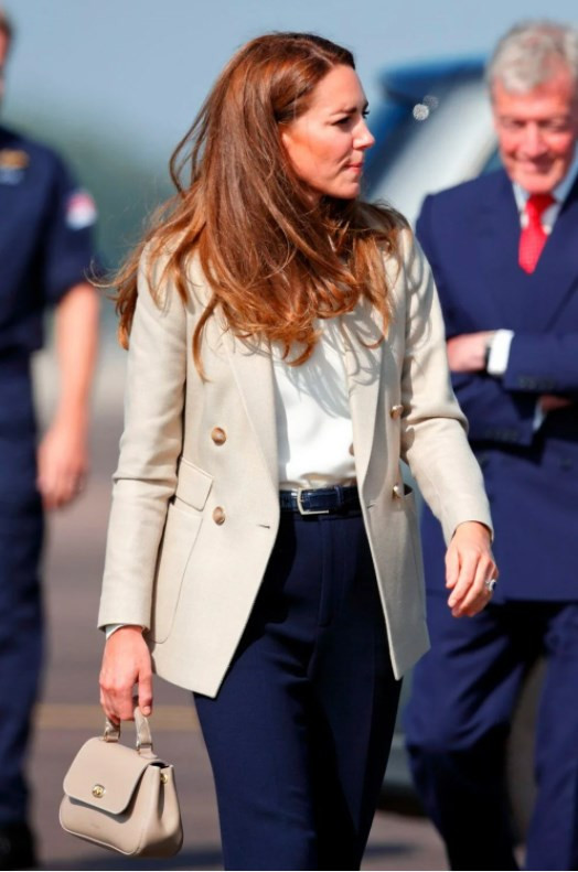 Kate Middleton dördüncü çocuğuna mı hamile?