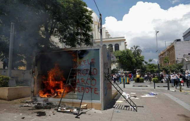 Bitcoin, El Salvador'da binlerce kişi tarafından protesto edildi