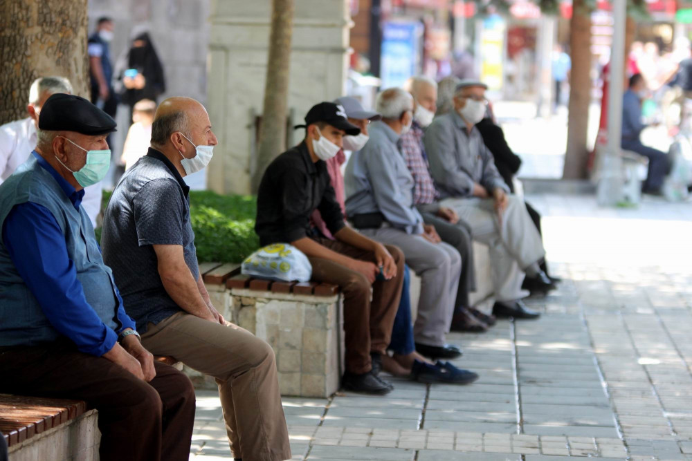 En kapsamlı araştırma: Maske ne kadar koruyor?