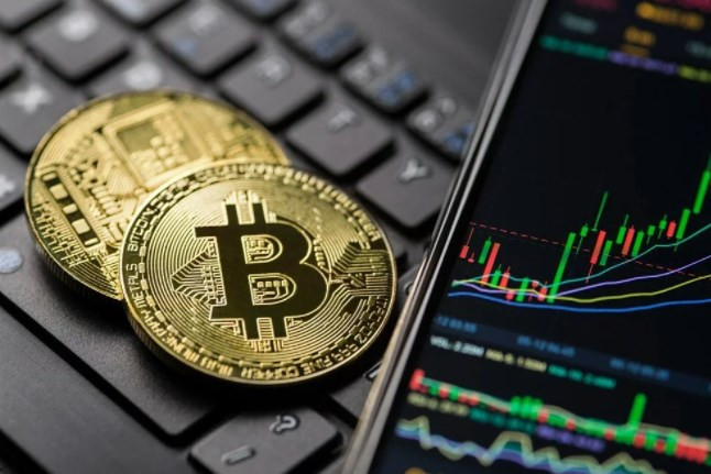 Bitcoin işlemlerinin her biri iki iPhone’u çöpe atmakla aynı