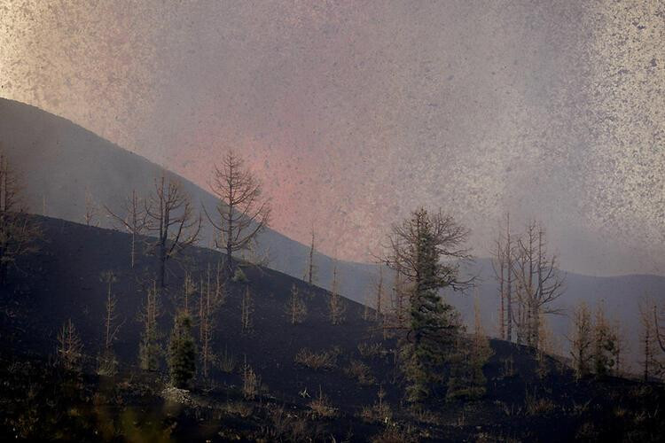 Yeryüzündeki cehenneme döndü! Patlama sonrası 22 bin deprem kaydedildi