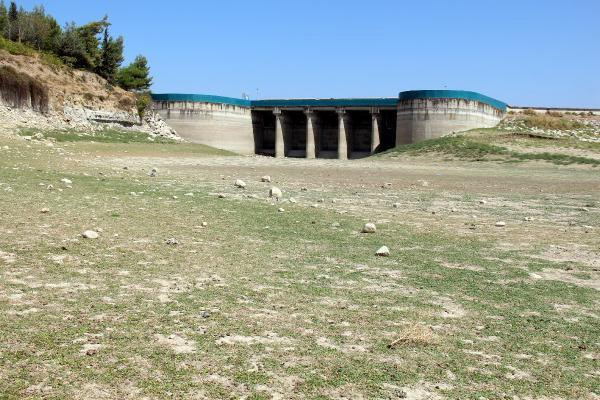 Türkiye'yi endişelendiren görüntü: Kuraklık barajı vurdu!