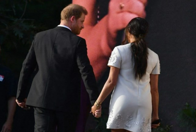 Meghan Markle ve Prens Harry alay konusu oldu