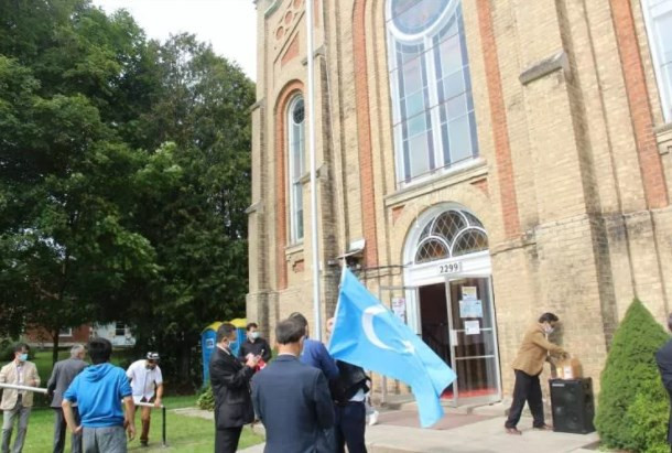 Kanada’daki Uygur Türkleri 148 yıllık kiliseyi camiye çevirdi