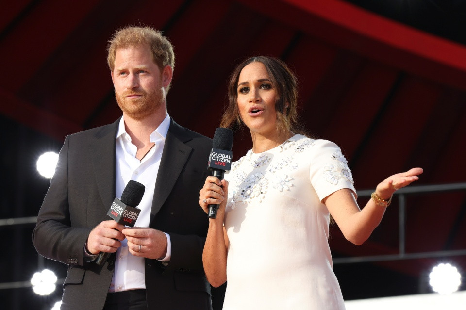 Meghan Markle ve Prens Harry'ye özel jet eleştirisi