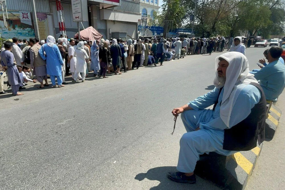 Afganistan ekonomisi çökmek üzere!