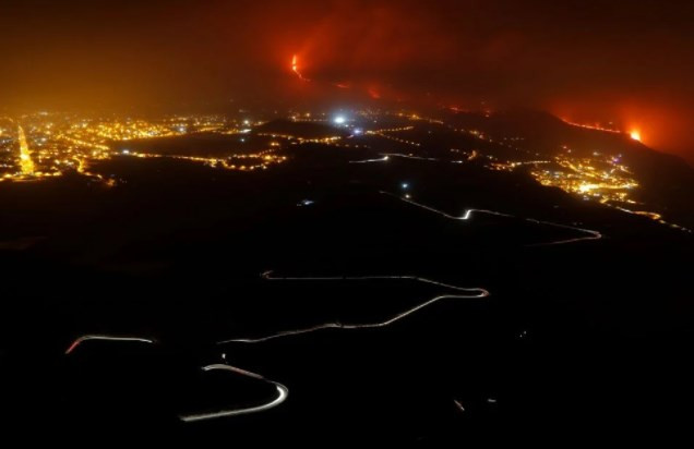 La Palma'da lavlar denize ulaştı