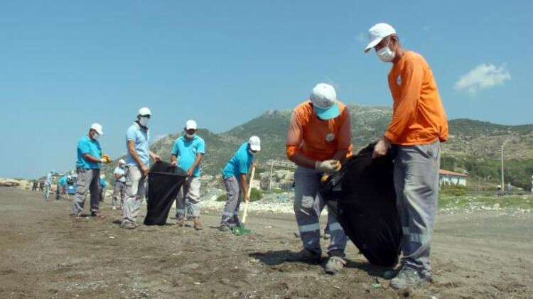 Akdeniz'i tehdit eden petrol sızıntısı Samandağ sahiline ulaştı!