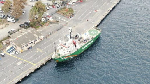 Greenpeace'in gemisi MV Arctic Sunrise müsilaj için İstanbul'da