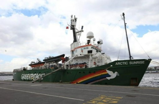 Greenpeace'in gemisi MV Arctic Sunrise müsilaj için İstanbul'da