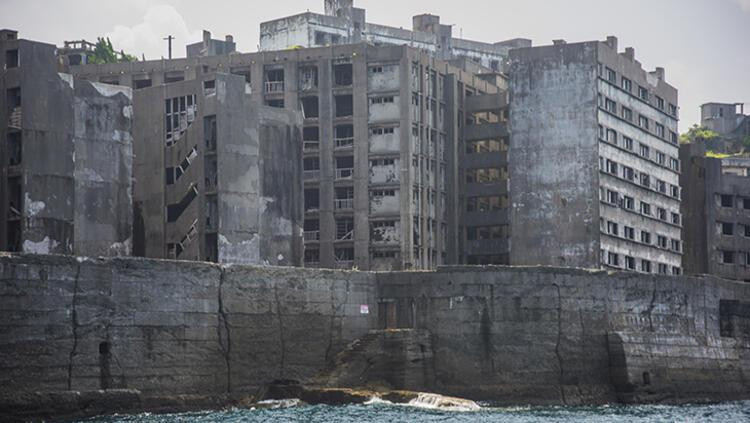 Hiçbir insanın yaşamadığı beton ada Hashima