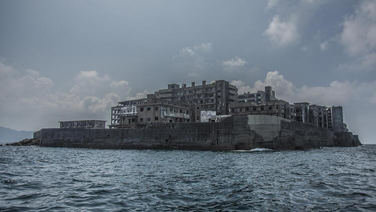 Hiçbir insanın yaşamadığı beton ada Hashima