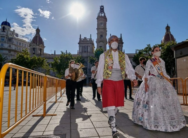 Avrupa'nın en ateşli festivali 'Las Fallas'