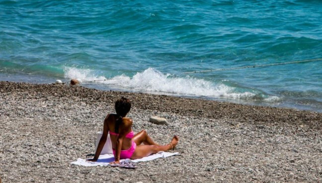 Okullar açıldı, sahiller boşaldı