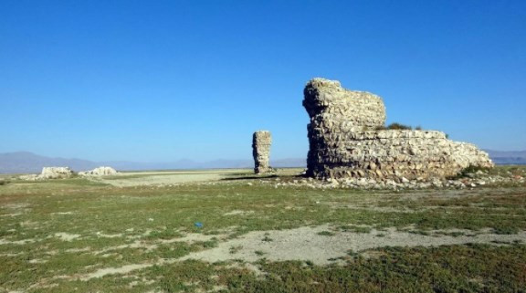 Van Gölü’ndeki çekilme 1 kilometreyi aştı