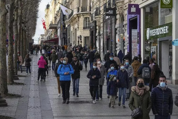 Aşı karşıtları çığrından çıktı: Böyle saldırdılar!