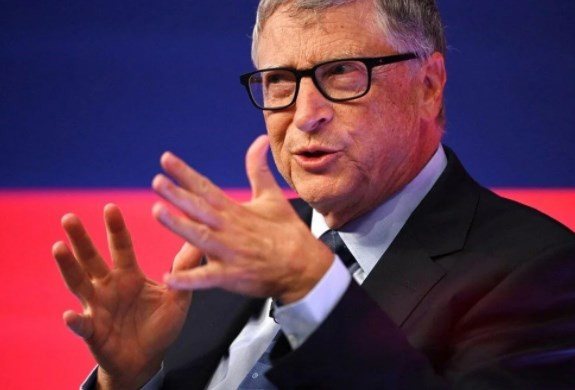 Bill Gates: İnsanların kollarına neden çip koymak isteyeyim ki?