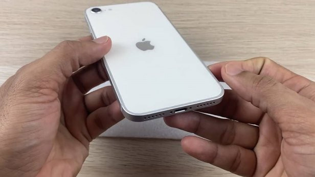 Ucuz iPhone SE'nin tanıtım tarihi ortaya çıktı!