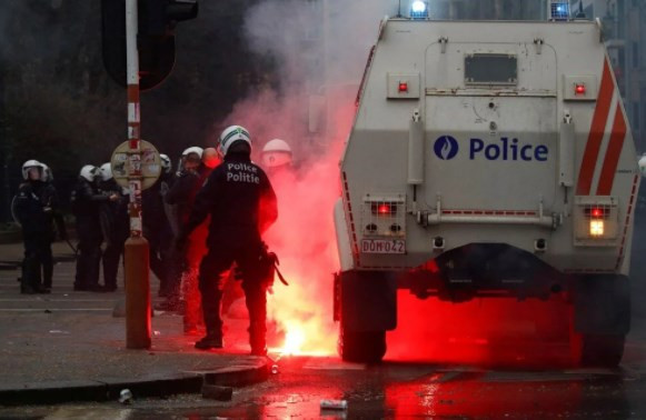 Belçika'da olaylı gösteri: 15 yaralı, 70 gözaltı