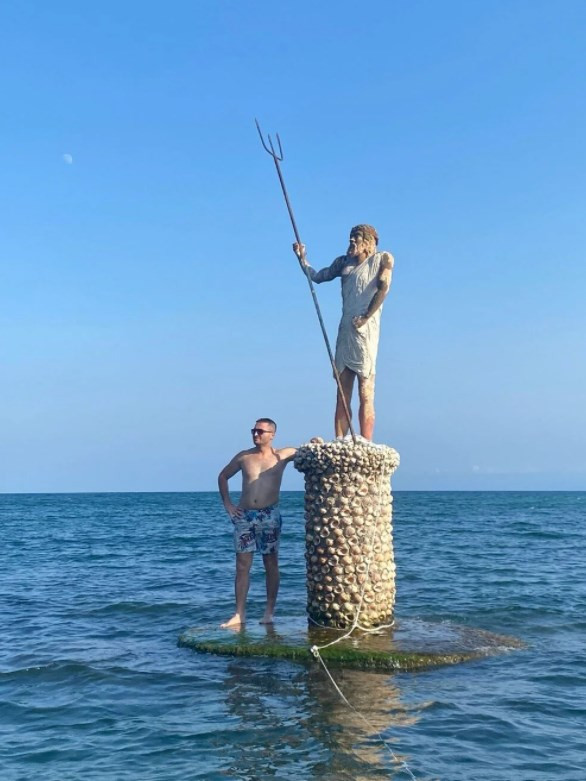 Sosyal medyanın son hedefi: Sinop'un 'Poseidon heykeli'