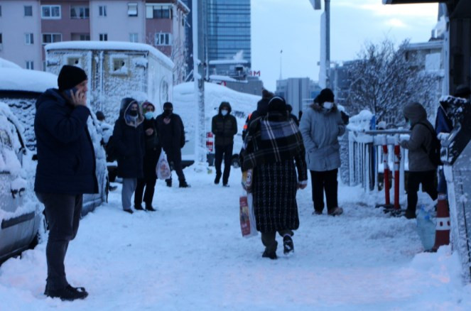 İstanbullular yaya kaldı 