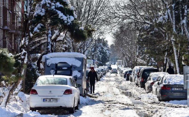 Kar gitti, çilesi kaldı