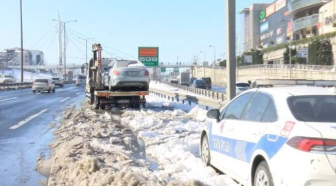 Kar gitti, çilesi kaldı