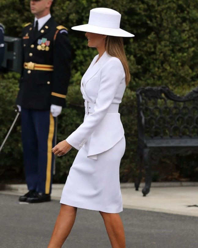 Melania Trump'ın şapkası NFT olarak satılacak