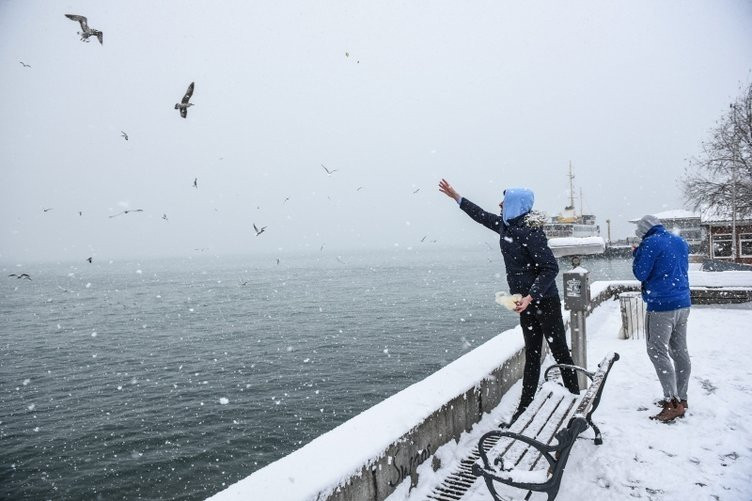 Kar yağışı için tarih verip uyardı: Bu sene La Nina'lı bir yıl olacak!