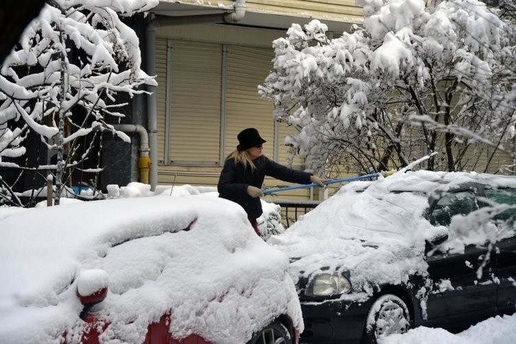 Kar yağışı için tarih verip uyardı: Bu sene La Nina'lı bir yıl olacak!