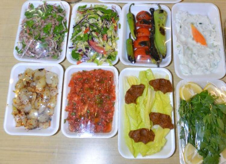 Adana'da ayda 250 ton meze çöpe gidiyor