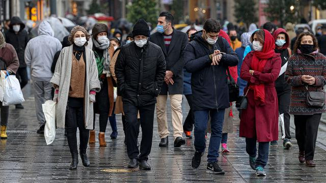 İlk kez net tarih verdiler: Vaka ve ölüm tavan yapacak!