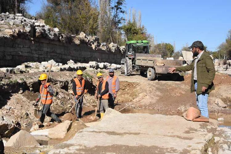 Aizanoi Antik Kenti’nde 2 bin yıllık keşif