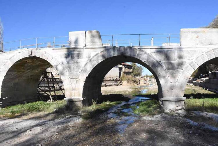 Aizanoi Antik Kenti’nde 2 bin yıllık keşif