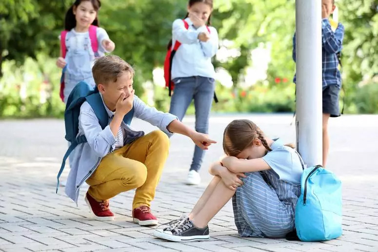 Okullarda yeni dönem: Akran zorbalığı artık suç!