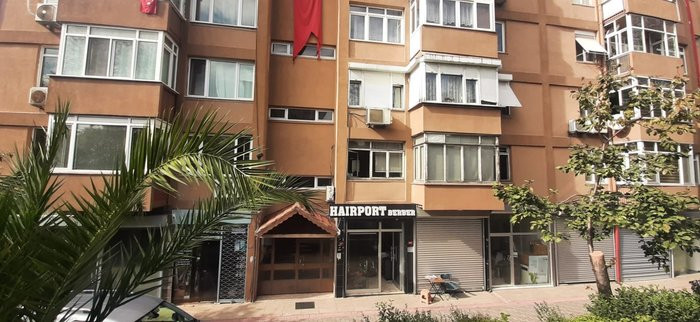 Ünlü sanatçı dolandırıcılara 1 milyon dolarını kaptırmıştı: Tek bir evi kaldı...