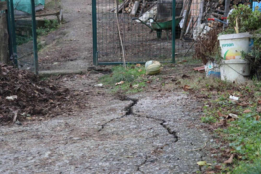 Düzce depreminin ardından endişelendiren görüntü!