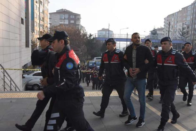 100 milyon TL'lik vurgun: Şüpheliler adliyeye böyle getirildi!