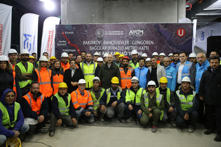 İstanbul'a yeni metro hattı: Süre 30 dakikaya iniyor!