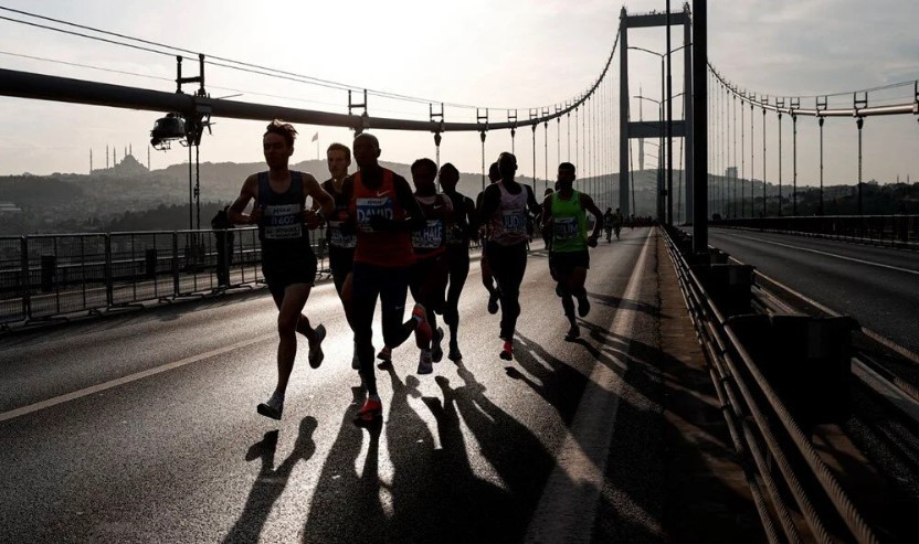 44. İstanbul Maratonu'ndan ilginç kareler