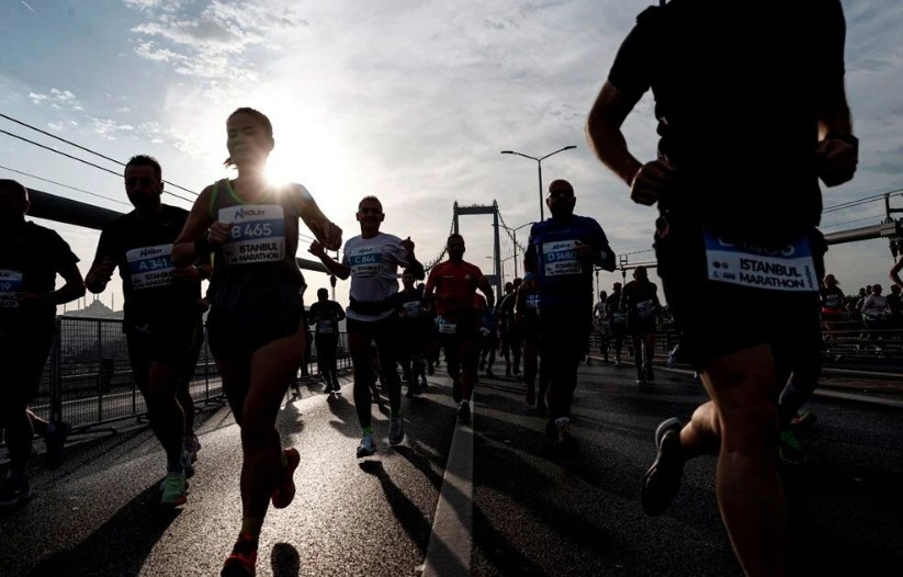 44. İstanbul Maratonu'ndan ilginç kareler