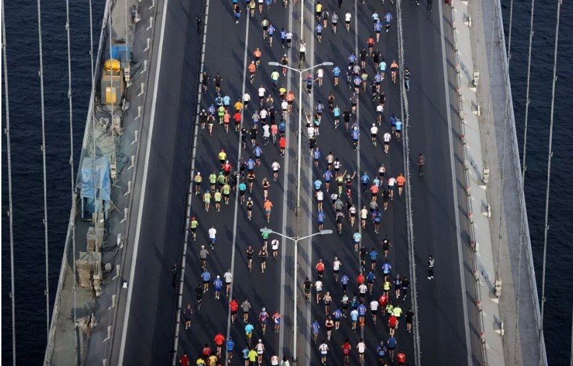 44. İstanbul Maratonu'ndan ilginç kareler