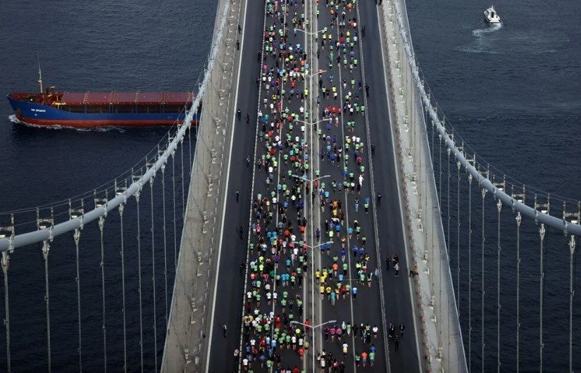 44. İstanbul Maratonu'ndan ilginç kareler